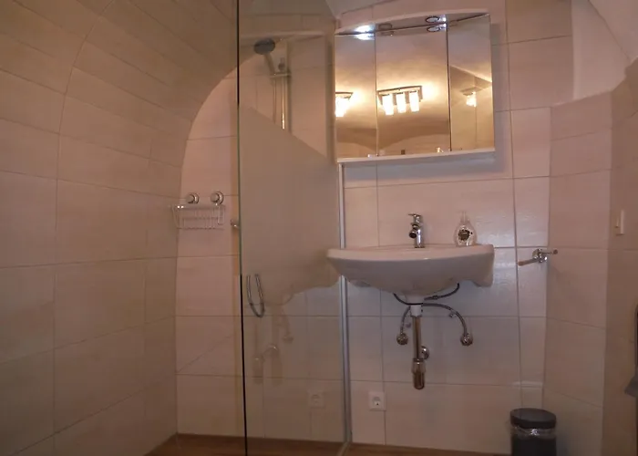 Weberlenz Homestay szállás *